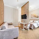 Wschodnia Elegans Aparthotel 3*