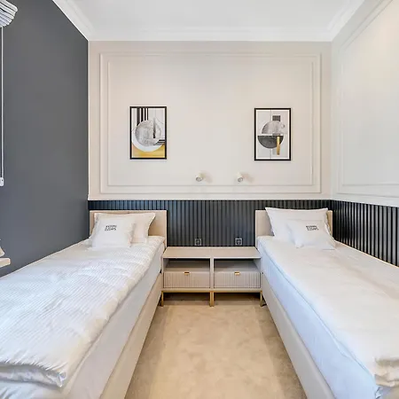 Wschodnia Elegans Aparthotel