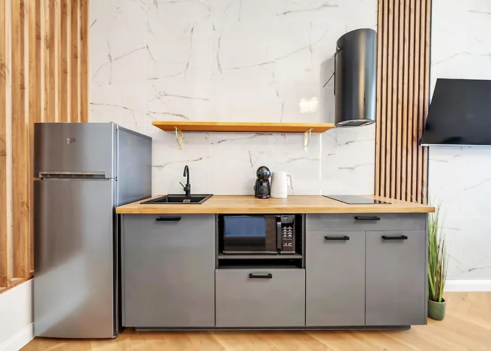 Wschodnia Elegans 3*